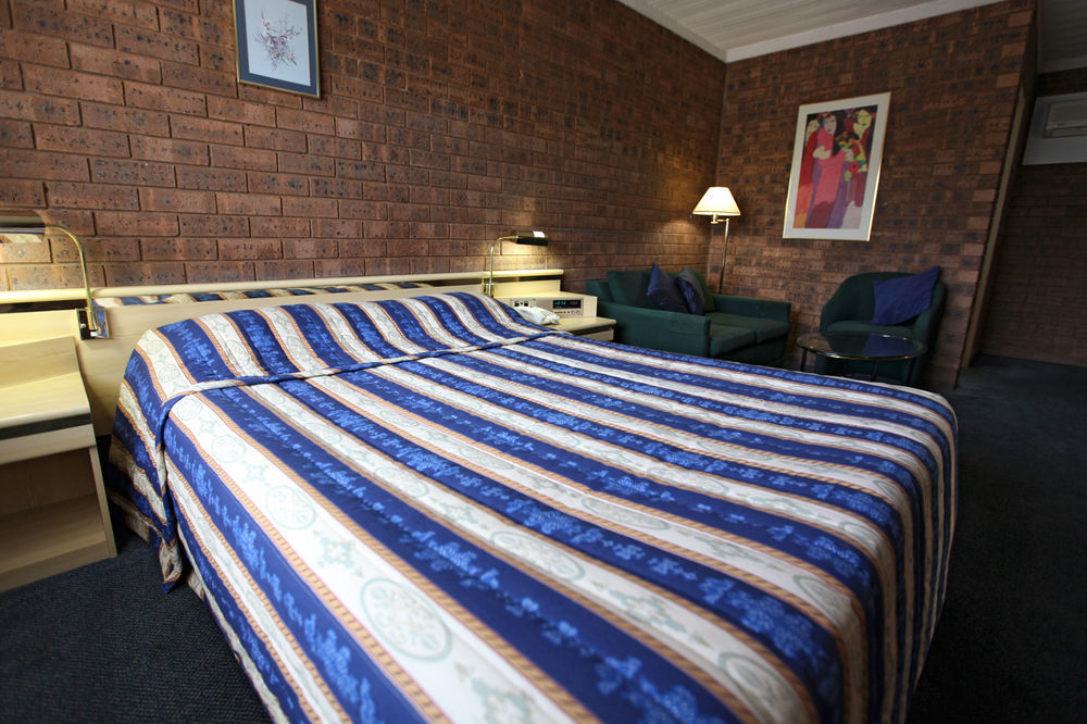 Countryman Motor Inn Dubbo Extérieur photo