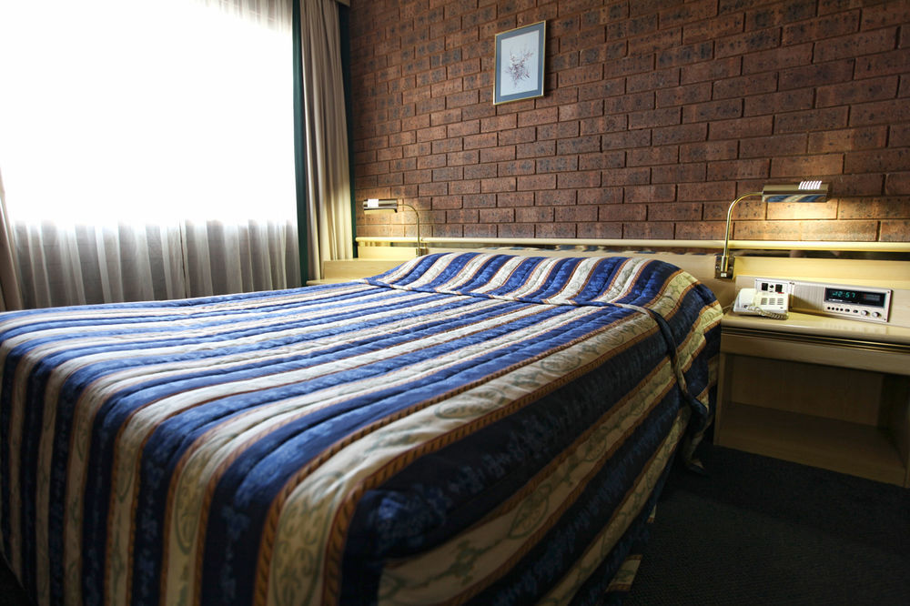 Countryman Motor Inn Dubbo Extérieur photo