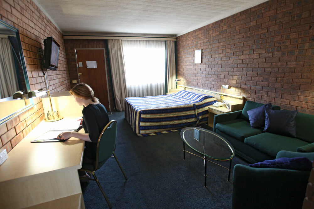 Countryman Motor Inn Dubbo Extérieur photo
